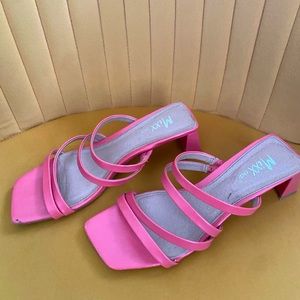 Pink nude strap sandal